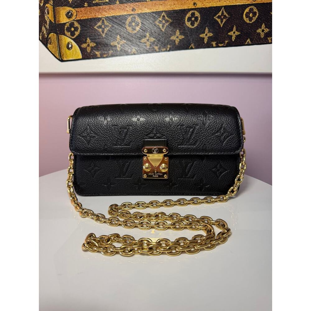 🖤SOLD🖤 Louis Vuitton Wallet on Chain Metis Black